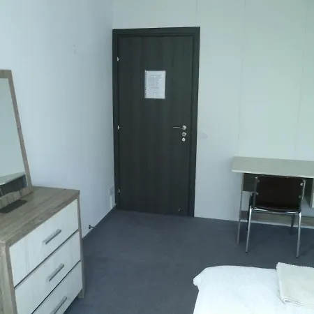 Datacom 招待所